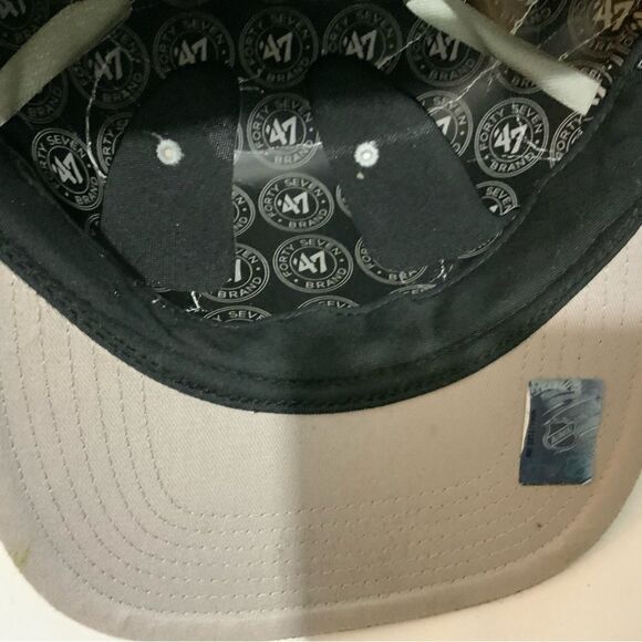 Ducks hat forty seven adjustable - Picture 8 of 8